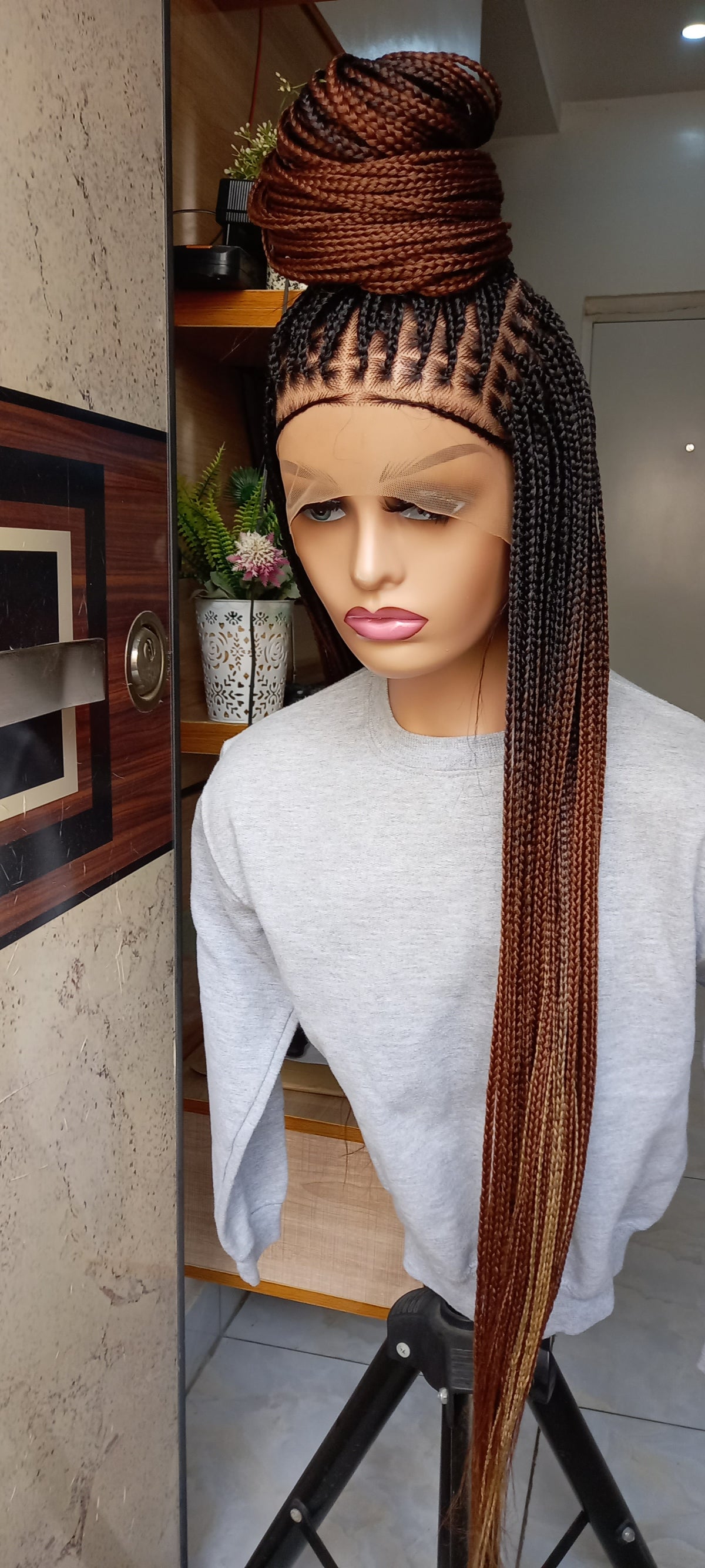 B29 Ombre Knotless Braid Wig for Women – Full Lace Braided Wig with Customizable Colors & Lengths – Natural Look & Lightweight